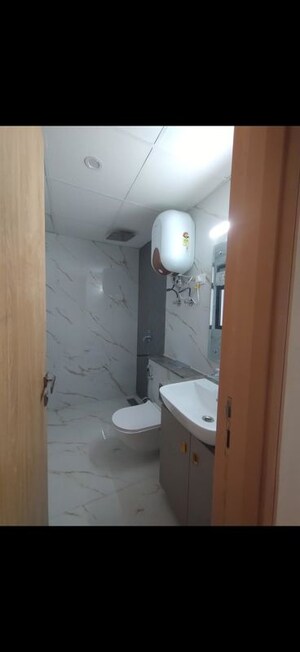 Bathroom in 3.5 BHK Apartment at M3M Heights, Sector 65 – for Rent
