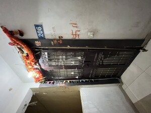 Furnished Amenities in 2.5 BHK Apartment at Uninav Heights Phase I, Raj Nagar Extension – for Rent
