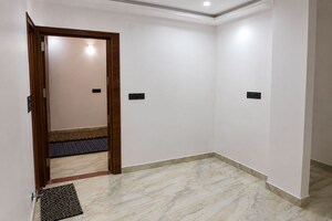 Room in 1 BHK Builder Floor at Bhola Nath Nagar – for Rent