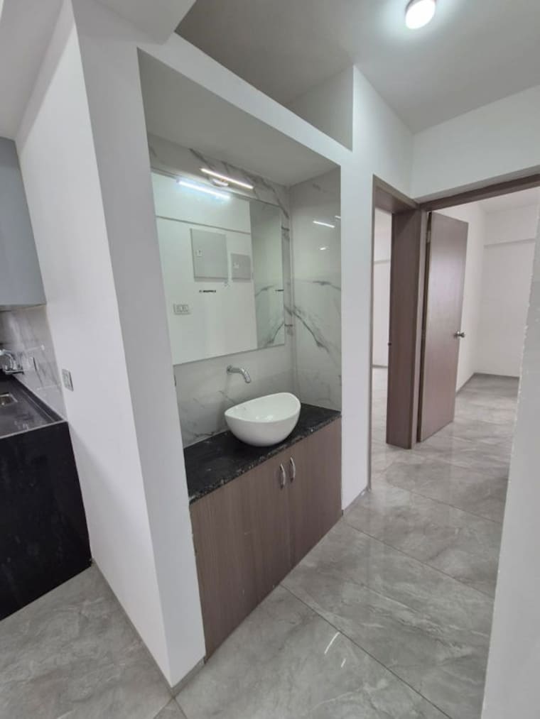 Bathroom, border-roads-chs-phase-1 2 Bedroom 820 Sq.Ft. Apartment In Dhanori Pune 10640457