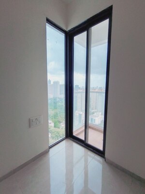 Room in 1 RK Apartment at Dhamji Shamji Mahavir Spring Tulip Phase 1, Pokhran Road No Two – for Rent
