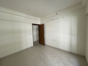 Room in 2 BHK Apartment at Godrej Prime, Chembur – for Rent