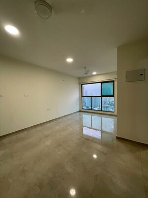 Room in 2 BHK Apartment at Sheth Irene, Malad West – for Rent
