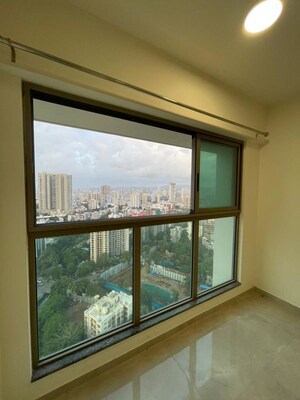 Room in 2 BHK Apartment at Sheth Irene, Malad West – for Rent