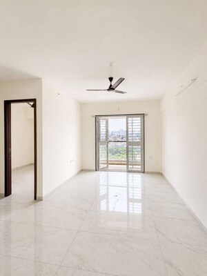 Room in 2 BHK Apartment at Kohinoor Sapphire 2, Tathawade – for Rent