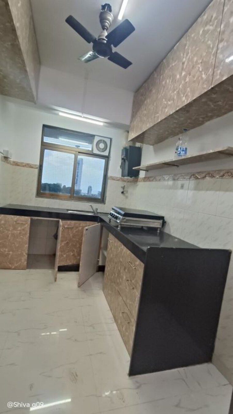 Kitchen, lokhandwala-harmony 2 Bedroom 800 Sq.Ft. Apartment In Worli Mumbai 10640486