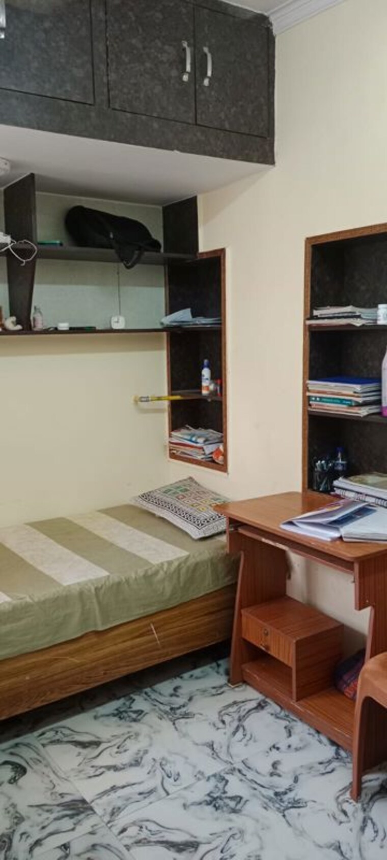 Bedroom, kalkaji 1 RK 350 Sq.Ft. Builder Floor In Kalkaji Delhi 10640499