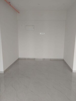 Room in 2.5 BHK Apartment at Hubtown Rising City, Ghatkopar East – for Rent