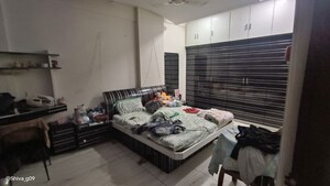Bedroom in 1 BHK Apartment at Lower Parel – for Rent