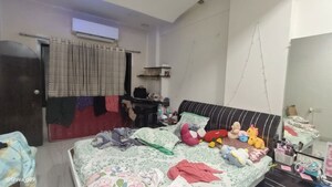 Bedroom in 1 BHK Apartment at Lower Parel – for Rent