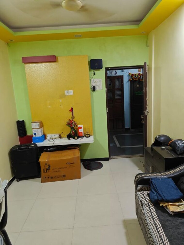 Living Room, riddhi-garden 3 Bedroom 1100 Sq.Ft. Apartment In Malad East Mumbai 10640554