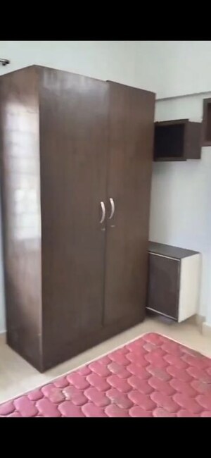 Room in  Apartment at Usha Kunj Apartment, Juhu – for Sale