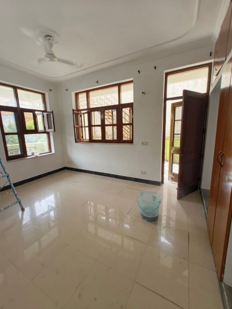 Room, unitech-infospace 3 Bedroom 520 Sq.Ft. Apartment In Sector 21 Gurgaon 10640576