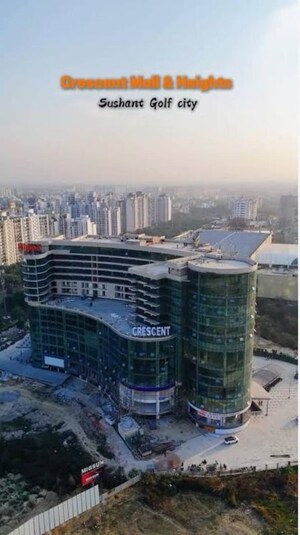  Shop For Sale in Mahesh Crescent Heights, Amar Shaheed Path