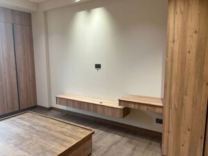 Room in 3 BHK Builder Floor at Rajouri Garden – for Rent
