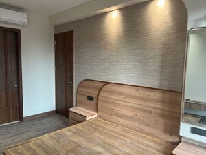 Room in 3 BHK Builder Floor at Rajouri Garden – for Rent