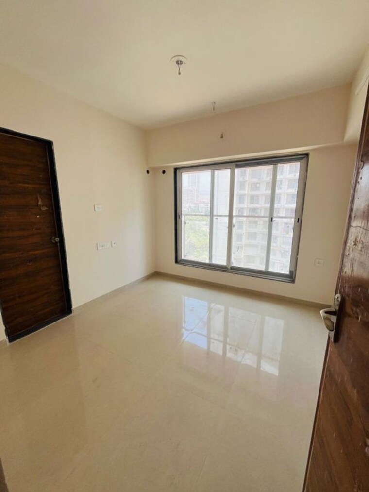 Room, je-and-vee-madhuban 3.5 Bedroom 1000 Sq.Ft. Apartment In Malad East Mumbai 10640608