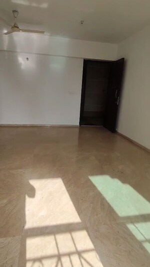 Bedroom in 2 BHK Apartment at Chembur – for Rent