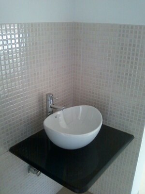 Bathroom in 3 BHK Apartment at Lokmanya Colony – for Rent