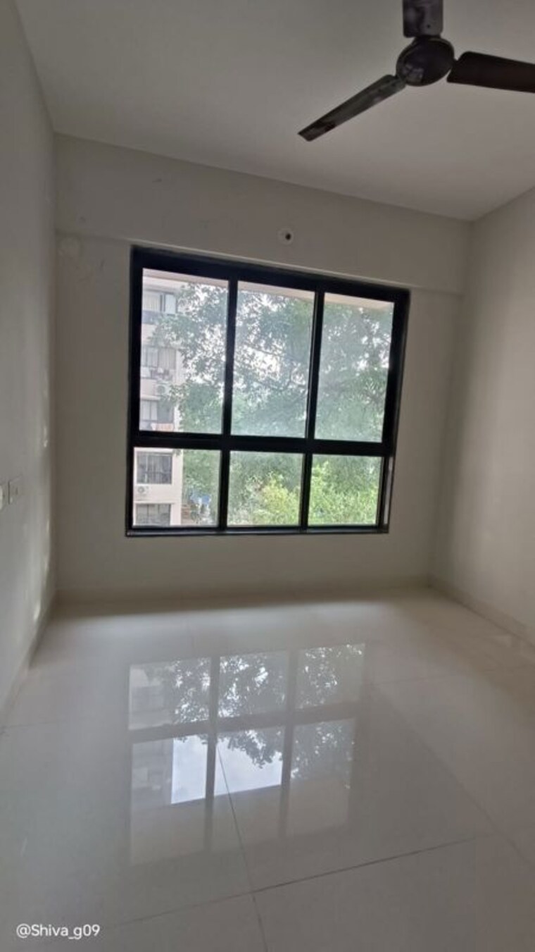 Room, dadar east 2 Bedroom 450 Sq.Ft. Apartment In Dadar East Mumbai 10640601