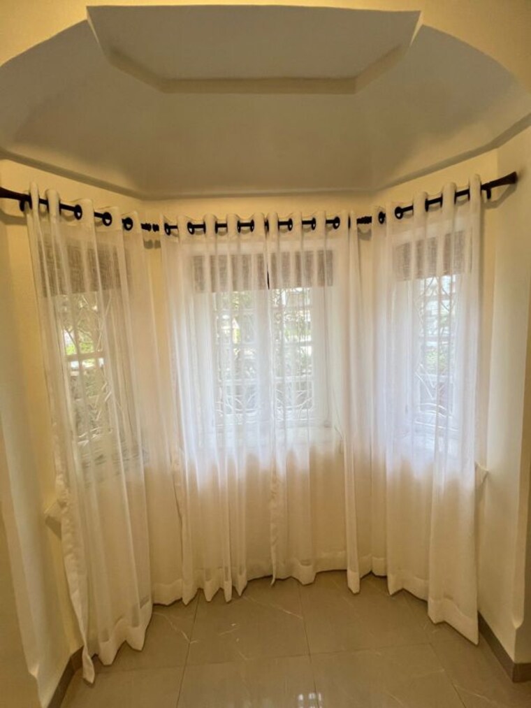 Room, bandra west 2.5 Bedroom 1100 Sq.Ft. Apartment In Bandra West Mumbai 10640579