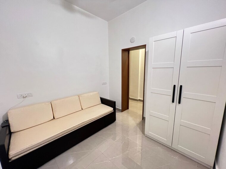 Living Room, bandra west 2.5 Bedroom 1100 Sq.Ft. Apartment In Bandra West Mumbai 10640579