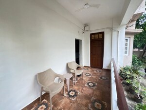 Balcony in 2.5 BHK Apartment at Bandra West – for Rent