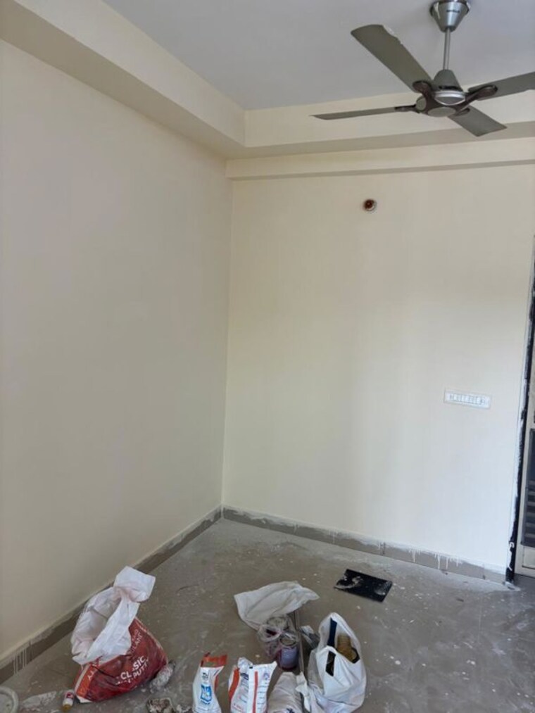 Room, nirala-greenshire 3 Bedroom 1470 Sq.Ft. Apartment In Sector 2 Greater Noida Greater Noida 10640551