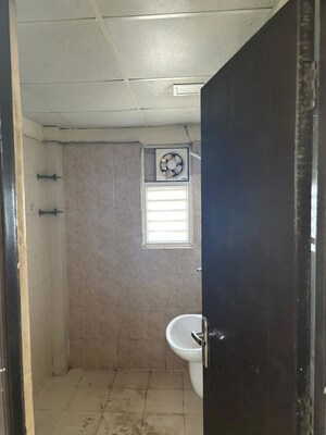 Bathroom in 3 BHK Apartment at Nirala Greenshire, Sector 2 Greater Noida – for Sale