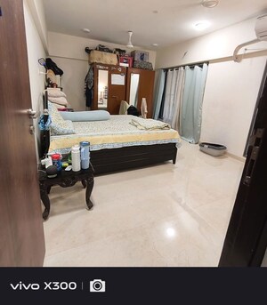 Bedroom in 2 BHK Apartment at Goregaon West – for Rent