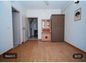 Room in 2 BHK Apartment at Signature Global City 81, Sector 81 – for Sale
