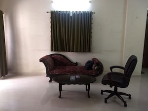 Living Room in 3 BHK Apartment at Karve Nagar – for Rent