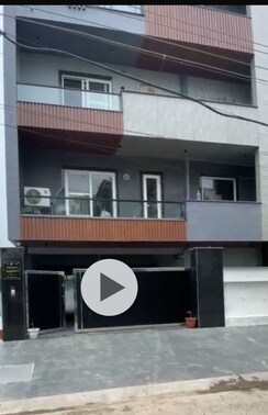 3 BHK Builder Floor For Rent in Sector 9A