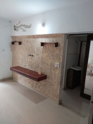 Living Room in 1 BHK Apartment at Mayur Colony – for Rent