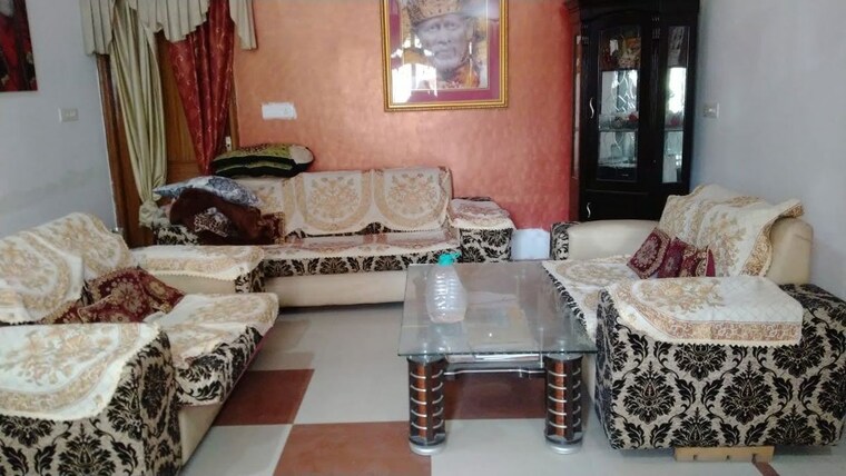 Living Room, jakhan rajpur road 4 Bedroom 400 Sq.Yd. Independent House In JakhaN Rajpur Road Dehradun 10640679