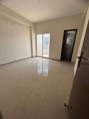Room in 3 BHK Apartment at Paramount Emotions, Sector 1 Greater Noida – for Rent