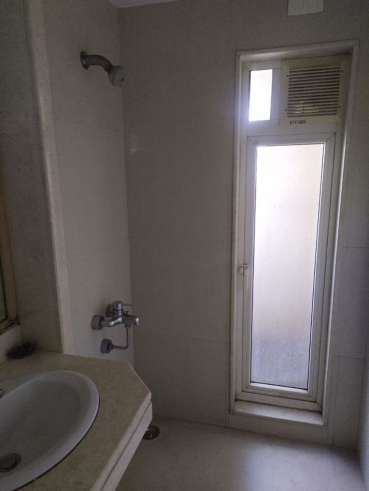 Bathroom, hiranandani-maitri-park 2 Bedroom 750 Sq.Ft. Apartment In Chembur Mumbai 10640708