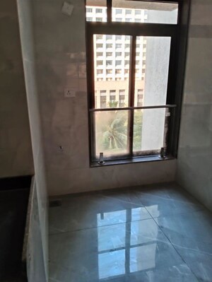 Room in 3 BHK Apartment at Hubtown The Premiere, Andheri West – for Rent