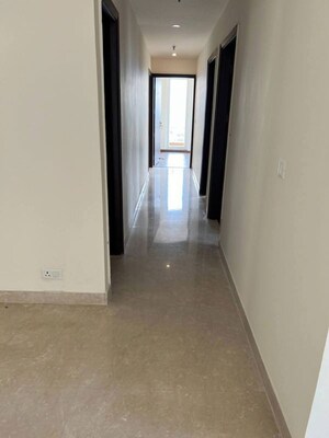 Room in 3 BHK Apartment at Ramprastha Skyz, Sector 37d – for Rent