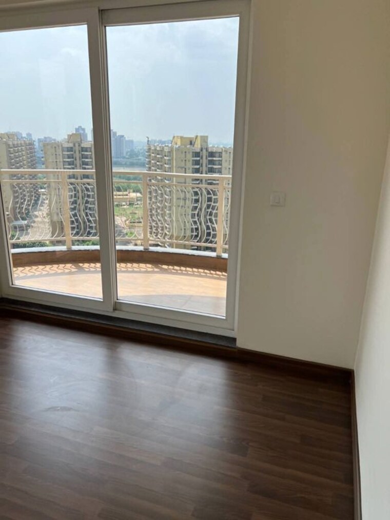 Room, ramprastha-skyz 3 Bedroom 1600 Sq.Ft. Apartment In Sector 37d Gurgaon 10639720