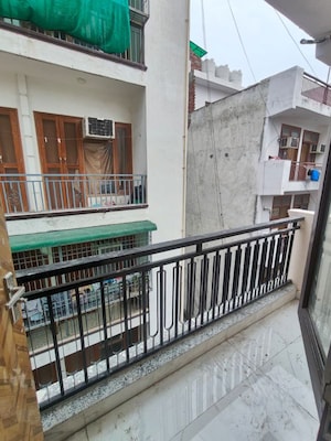 Balcony in 3 BHK Builder Floor at Saket – for Rent