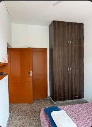 Room in 2 BHK Apartment at Palam Vihar Residents Association, Palam Vihar – for Rent
