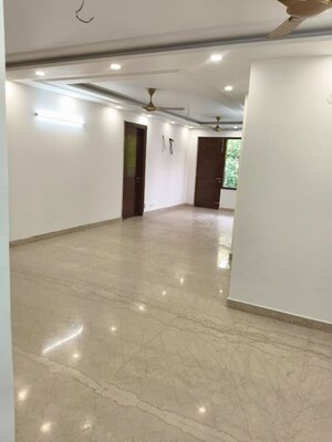 Room in 2 BHK Apartment at Palam Vihar Residents Association, Palam Vihar – for Rent