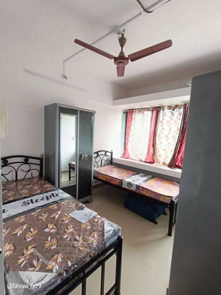 Bedroom, upper worli Pg For Boys & Girls In Upper Worli 10640735