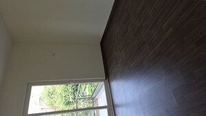 Furnished Amenities in 3 BHK Builder Floor at BPTP Amstoria, Sector 102 – for Sale