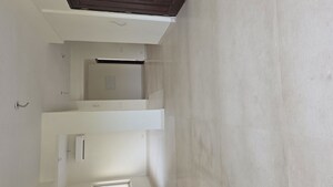 Furnished Amenities in 3 BHK Builder Floor at BPTP Amstoria, Sector 102 – for Sale