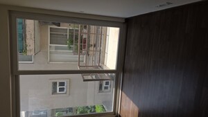 Kitchen in 3 BHK Builder Floor at BPTP Amstoria, Sector 102 – for Sale