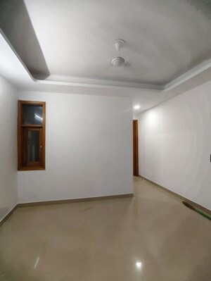 Room in 1 BHK Apartment at Saket – for Rent