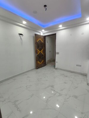 Room in 3 BHK Builder Floor at Freedom Fighters Enclave – for Rent