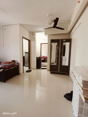 Living Room in  Pg at Upper Worli – for Rent